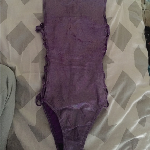 Light purple holographic lace-up rave bodysuit - Picture 7 of 7